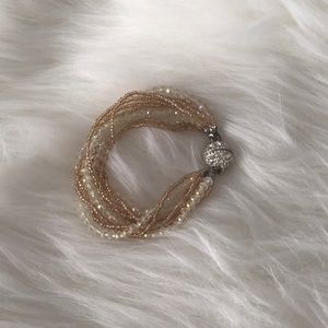 Magnetic bead bracelet